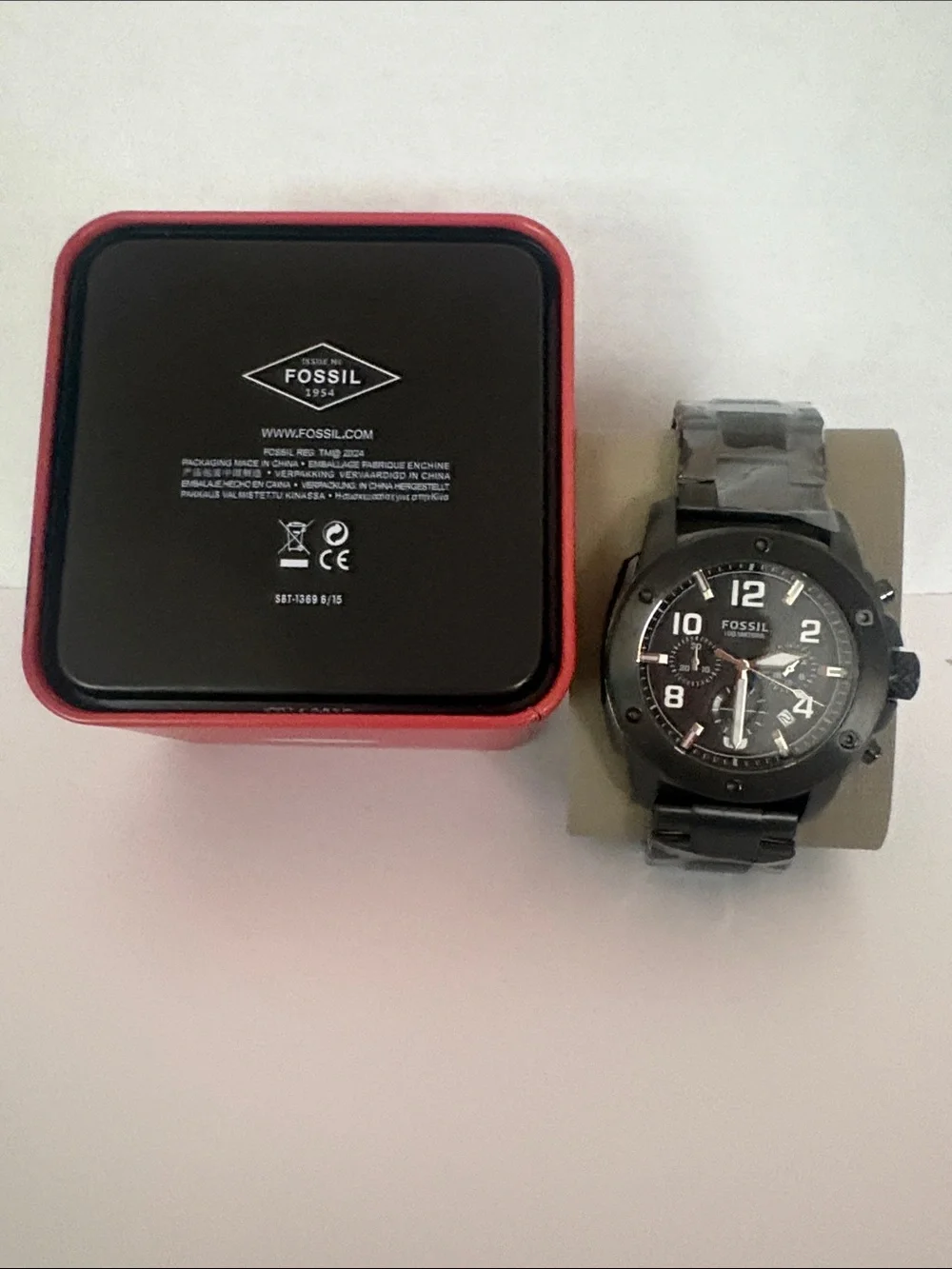 Fossil Black Men's Chronograph Watch with Red Tin Accent